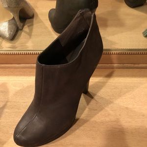 Heel/booties